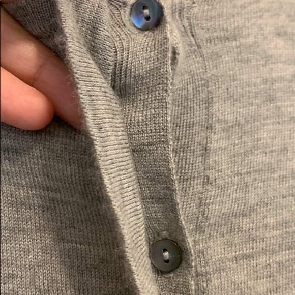 Luxe 100% cashmere fitted cardigan - Picture 3 of 11